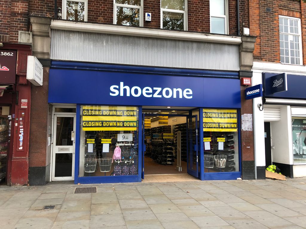 Retail premises to let in The Broadway, Greenford UB6, £45,000 pa