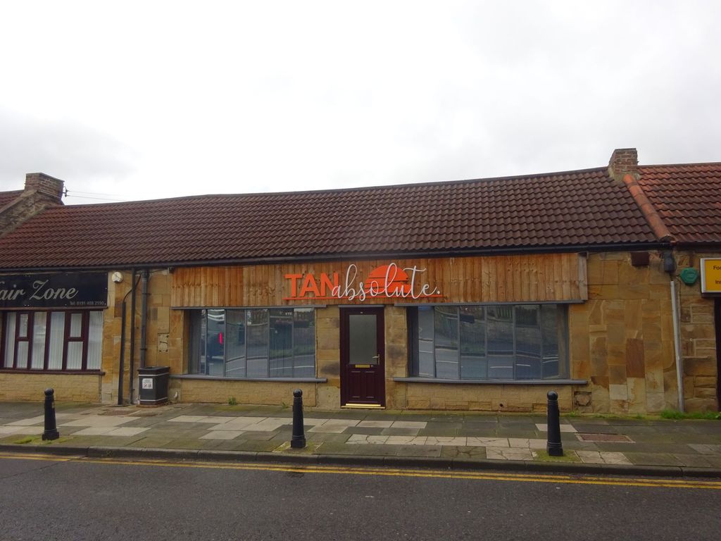 Retail premises to let in Front Street, Whickham, Newcastle Upon Tyne NE16, £9,600 pa