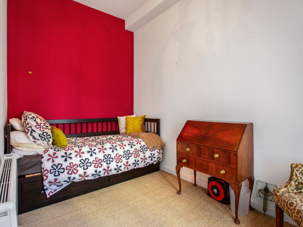 3 bed detached house for sale in Hammingden Lane, Ardingly RH17, £699,950