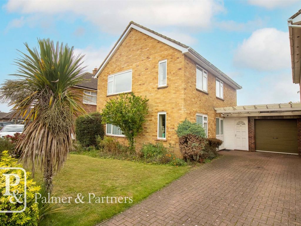 3 bed detached house for sale in Van Dyck Road, Prettygate, Colchester, Essex CO3, £375,000