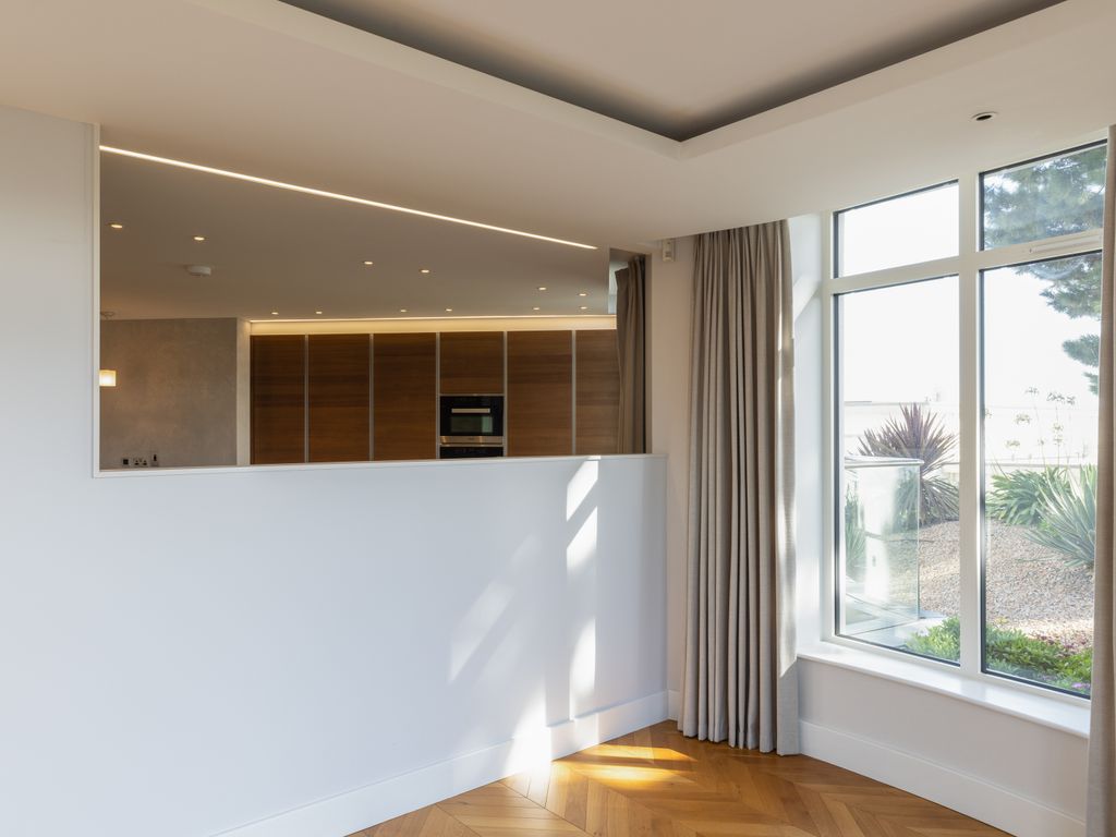 2 bed flat to rent in Mont De La Rocque, St. Brelade, Jersey JE3, £4,833 pcm