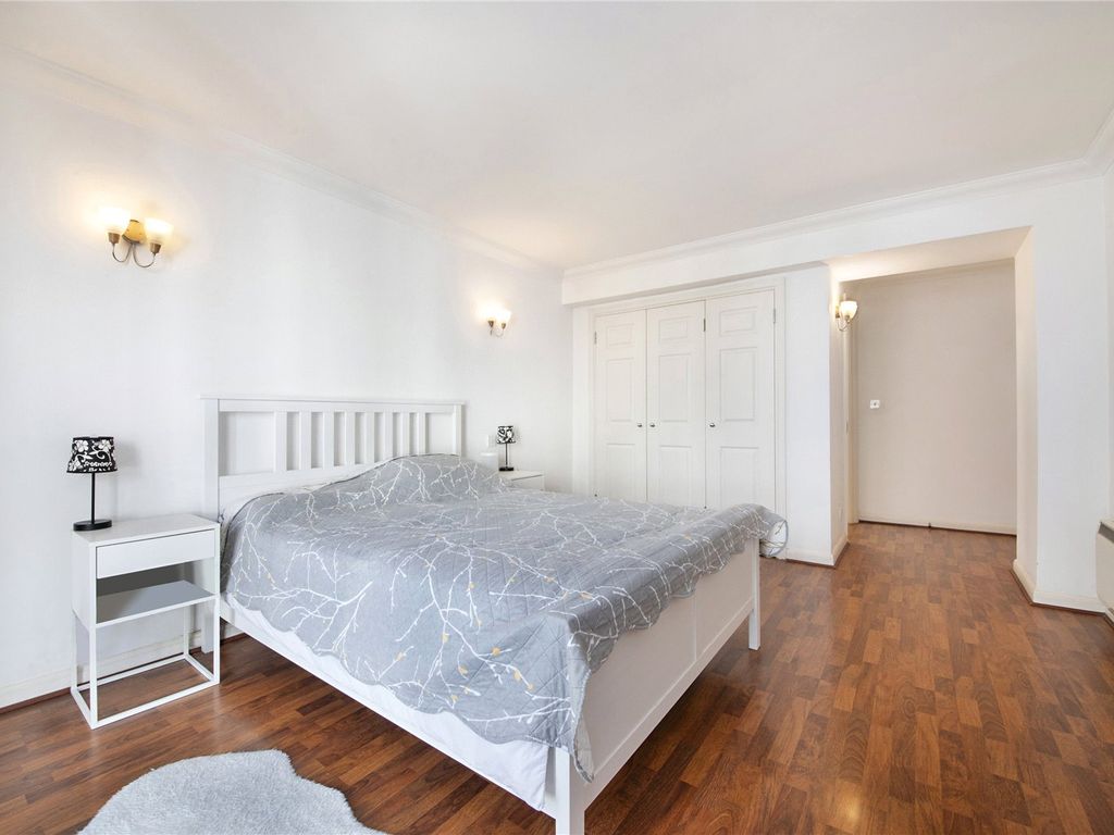 2 bed flat for sale in Gilbey House, 38 Jamestown Road NW1, £825,000