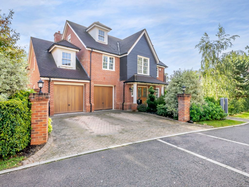 6 bed detached house for sale in Brayfield Lane, Chalfont St. Giles HP8, £2,000,000