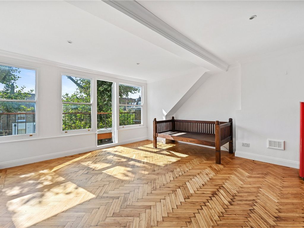 2 bed flat for sale in Strathmore Gardens, London W8, £1,450,000