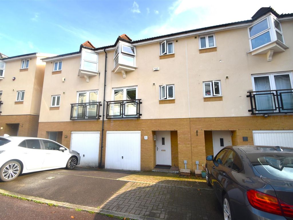 4 bed town house for sale in Pier Close, Portishead, Bristol BS20, £450,000