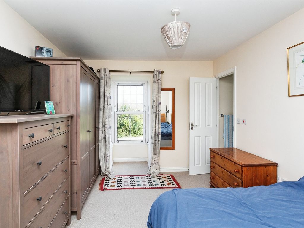 2 bed flat for sale in Fletton Dell, Woburn Sands, Milton Keynes MK17, £220,000