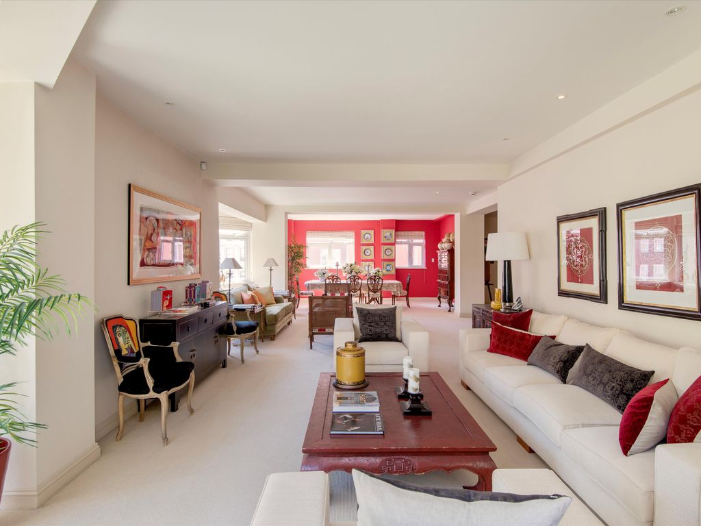 5 bed flat for sale in Ennismore Gardens, Knightsbridge SW7, £5,650,000