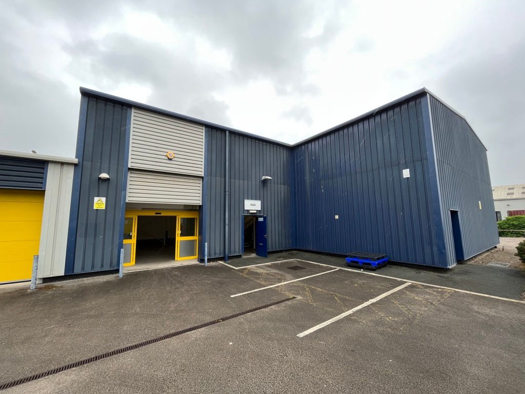 Light industrial to let in Unit 63, Flexspace, Manchester Road, Bolton, Greater Manchester BL3, £34,950 pa