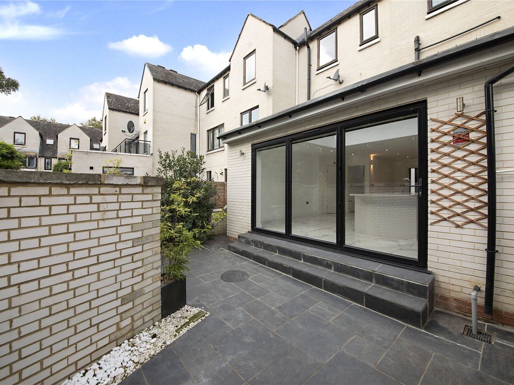 4 bed property for sale in Pointers Close, Cubitt Town E14, £900,000