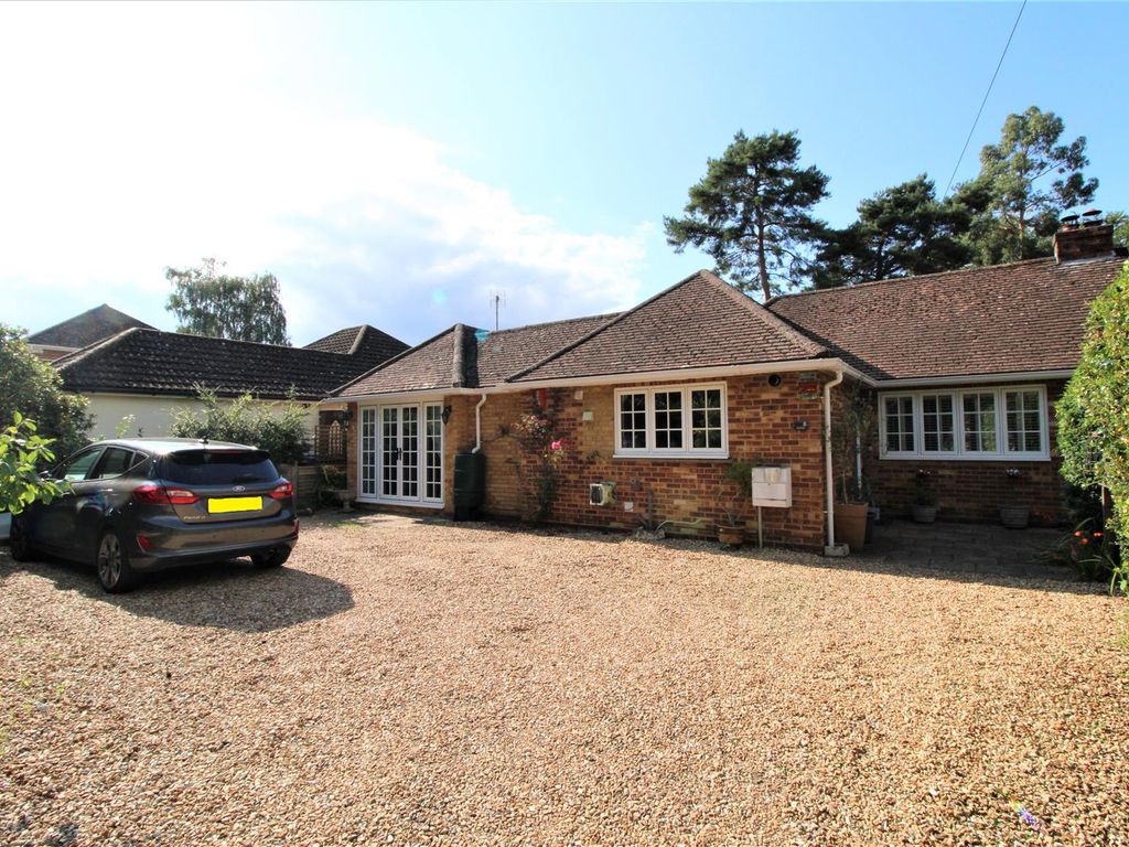 4 bed detached bungalow for sale in Award Road, Church Crookham, Fleet GU52, £725,000