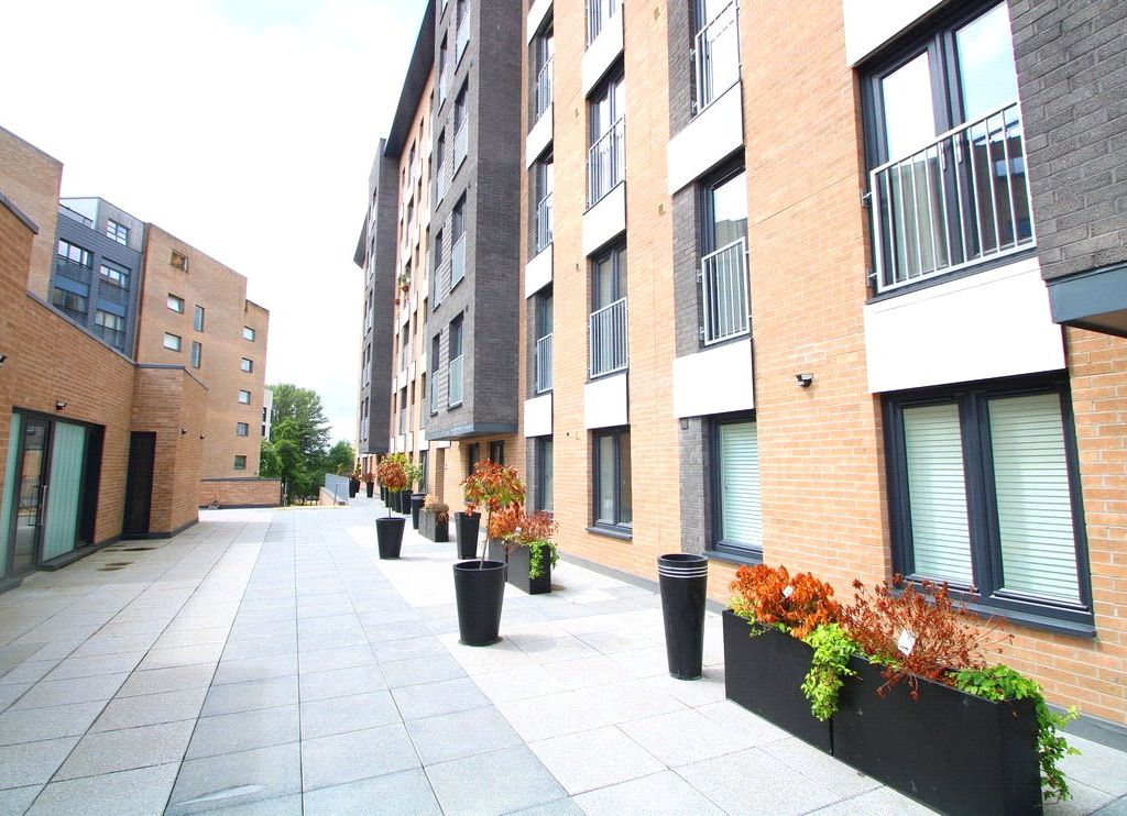New home, 1 bed flat for sale in Upper Bell Street, Bell Street, Merchant City, Glasgow G4, £187,000