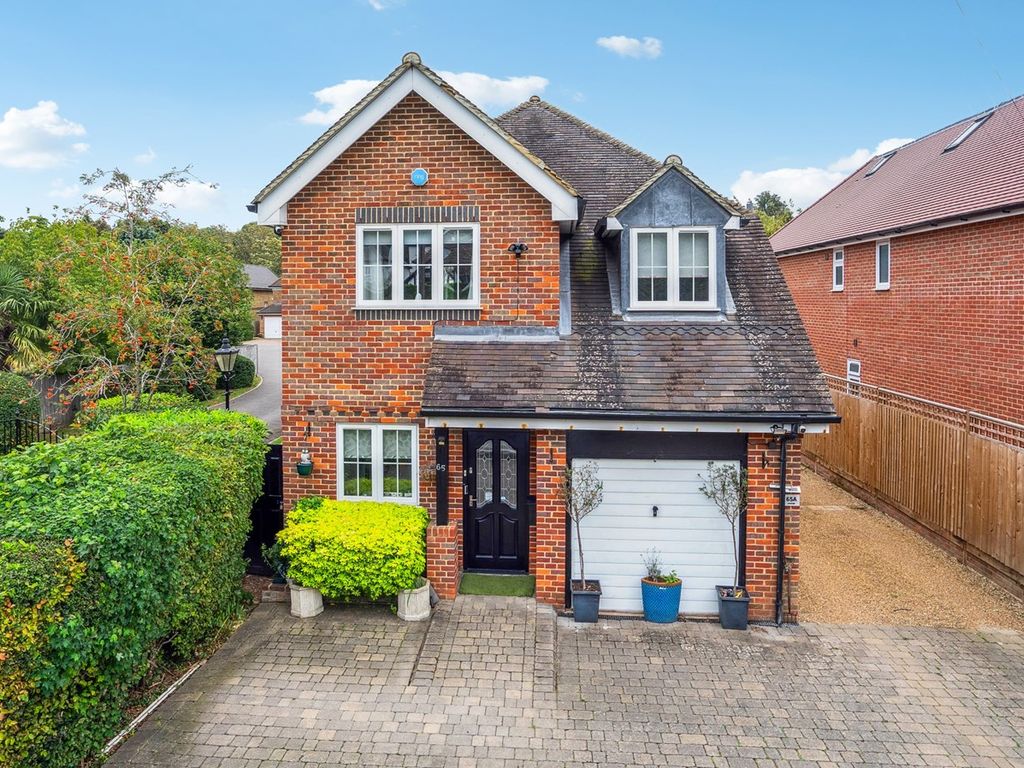 4 bed detached house for sale in Lower Road, Chalfont St Peter SL9, £950,000