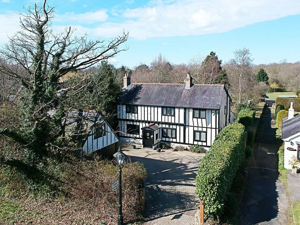5 bed detached house for sale in Dell Lane, Little Hallingbury, Herts, Bishop's Stortford CM22, £1,000,000