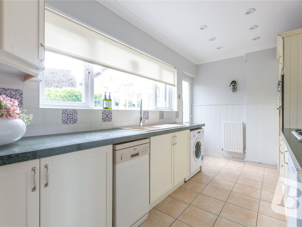 3 bed detached bungalow for sale in Rowan Walk, Hornchurch RM11, £800,000