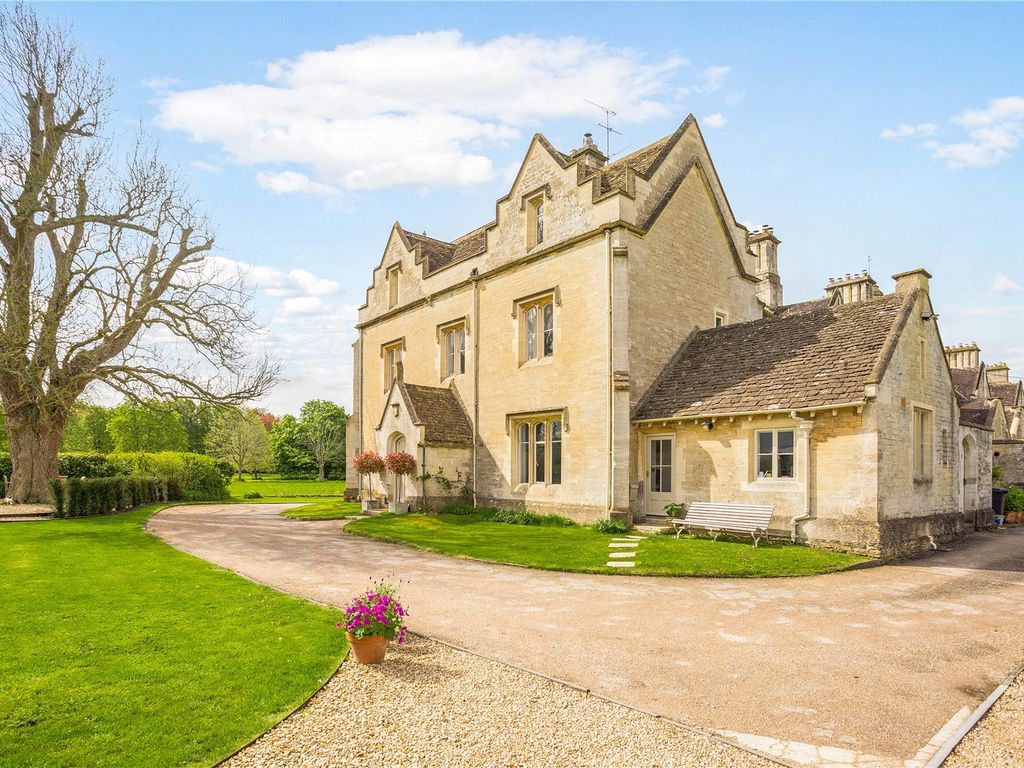 4 bed end terrace house for sale in Silver Street, Cirencester GL7, £1,000,000