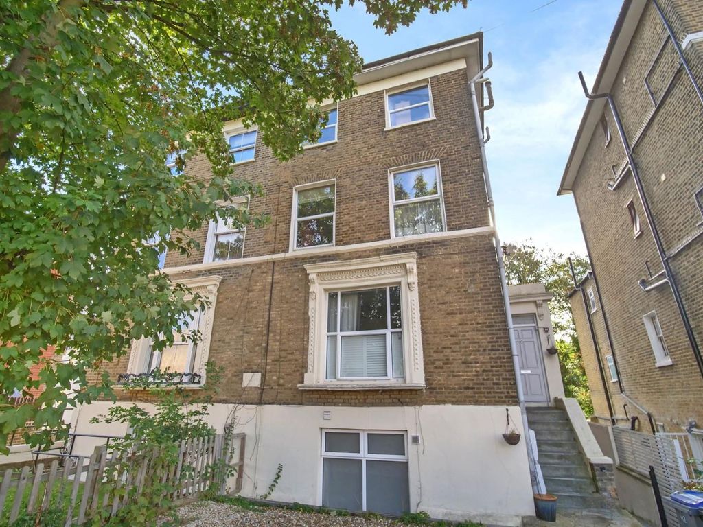 2 bed flat for sale in Oakfield Road, Anerley SE20, £350,000