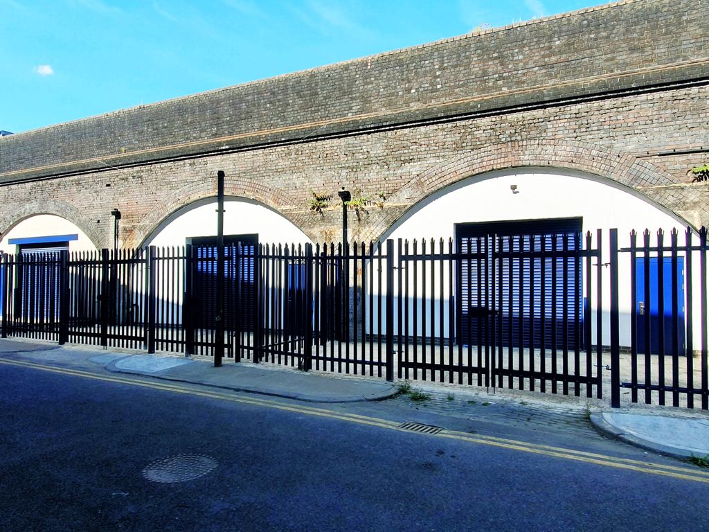 Industrial to let in Arch 9A, Cudworth Street, Bethnal Green, London E1, £54,000 pa