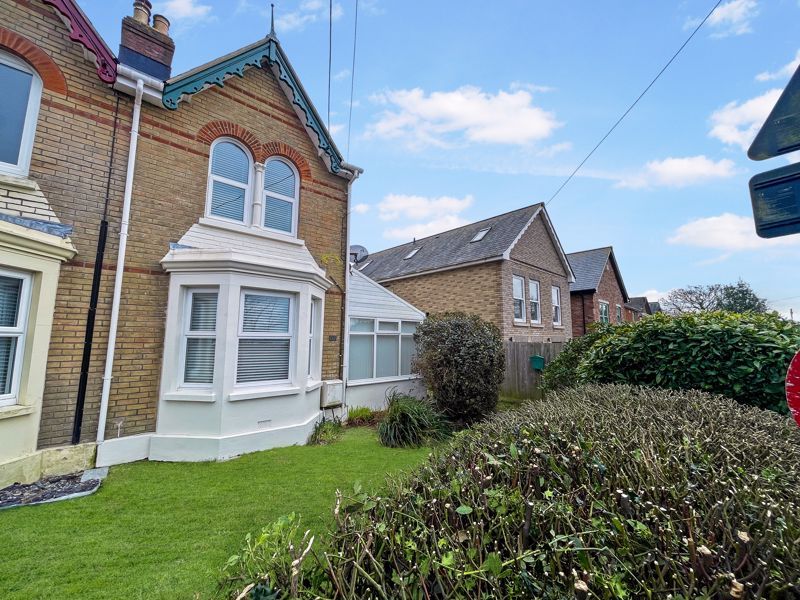 3 bed semi-detached house to rent in Wyatts Lane, Northwood, Cowes, Isle Of Wight PO31, £1,100 pcm