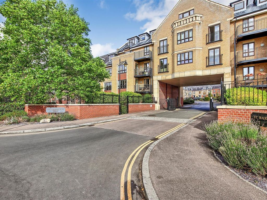 2 bed flat for sale in St Bartholomew's Ct, Riverside, Cambridge CB5, £449,500