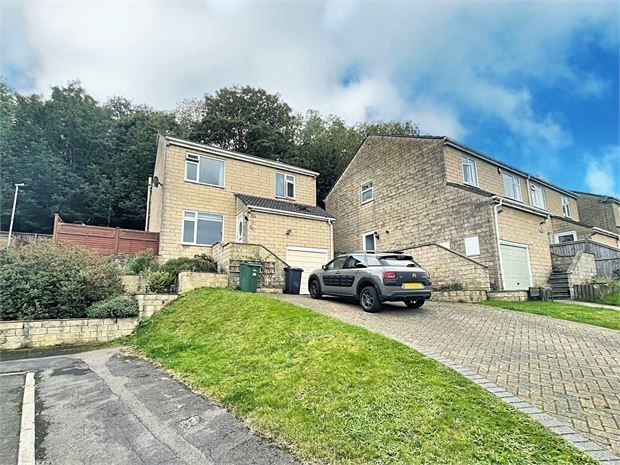 4 bed detached house for sale in Hawke Road, Worle, Weston Super Mare, N Somerset. BS22, £380,000