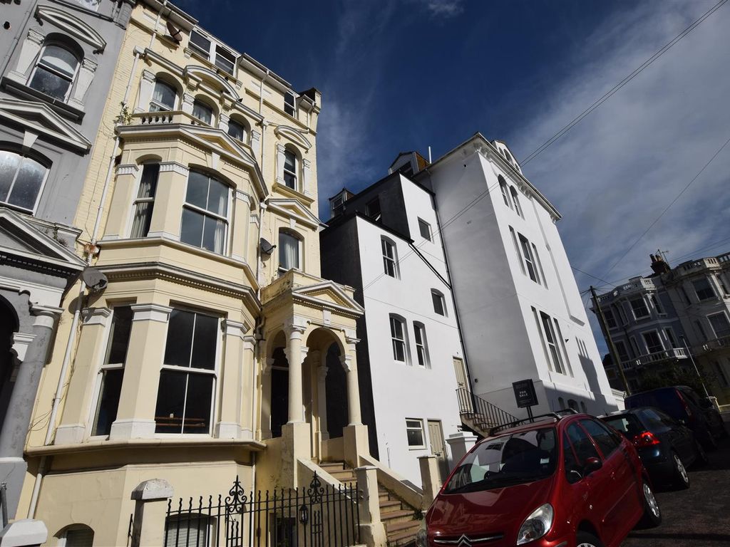3 bed flat to rent in Warrior Gardens, St. Leonards-On-Sea TN37, £1,350 pcm