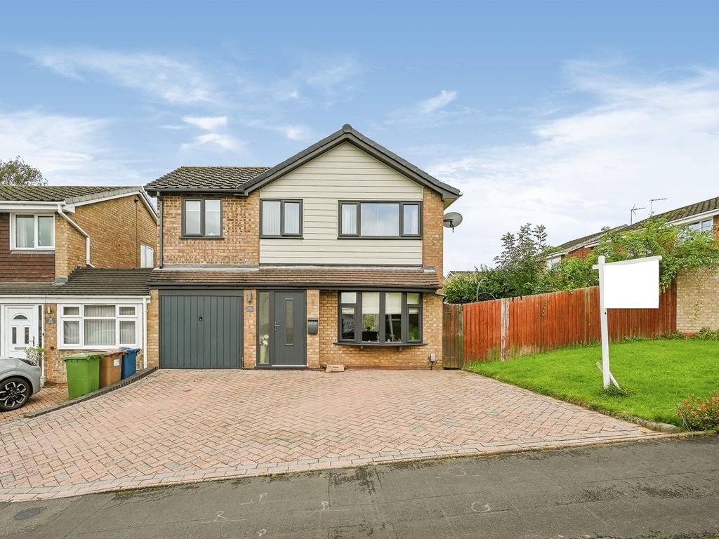 4 bed detached house for sale in Rowan Glade, Stafford ST17, £340,000