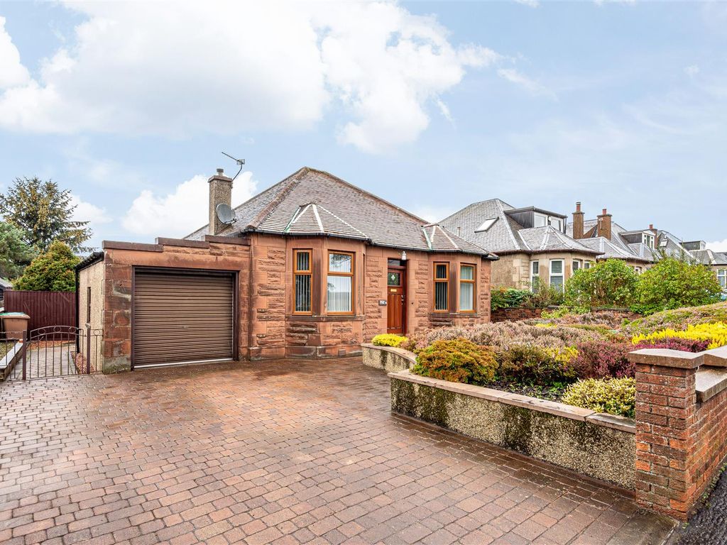 3 bed detached bungalow for sale in 152A Halbeath Road, Dunfermline KY11, £345,000