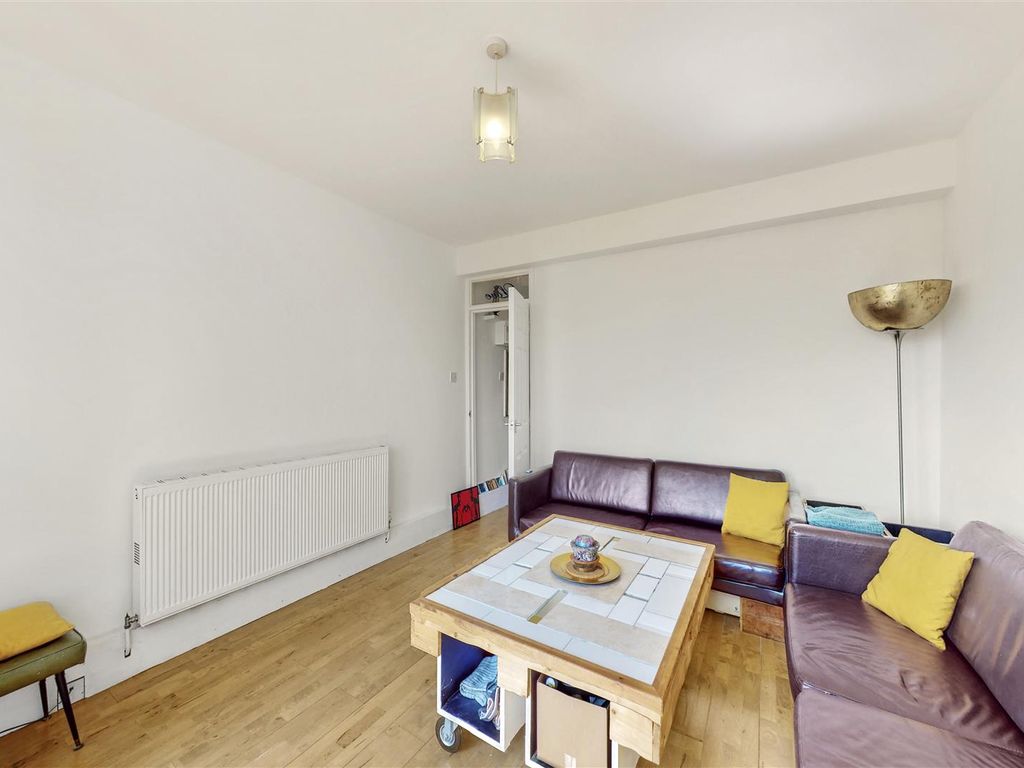 2 bed flat for sale in Stanway Street, London N1, £385,000