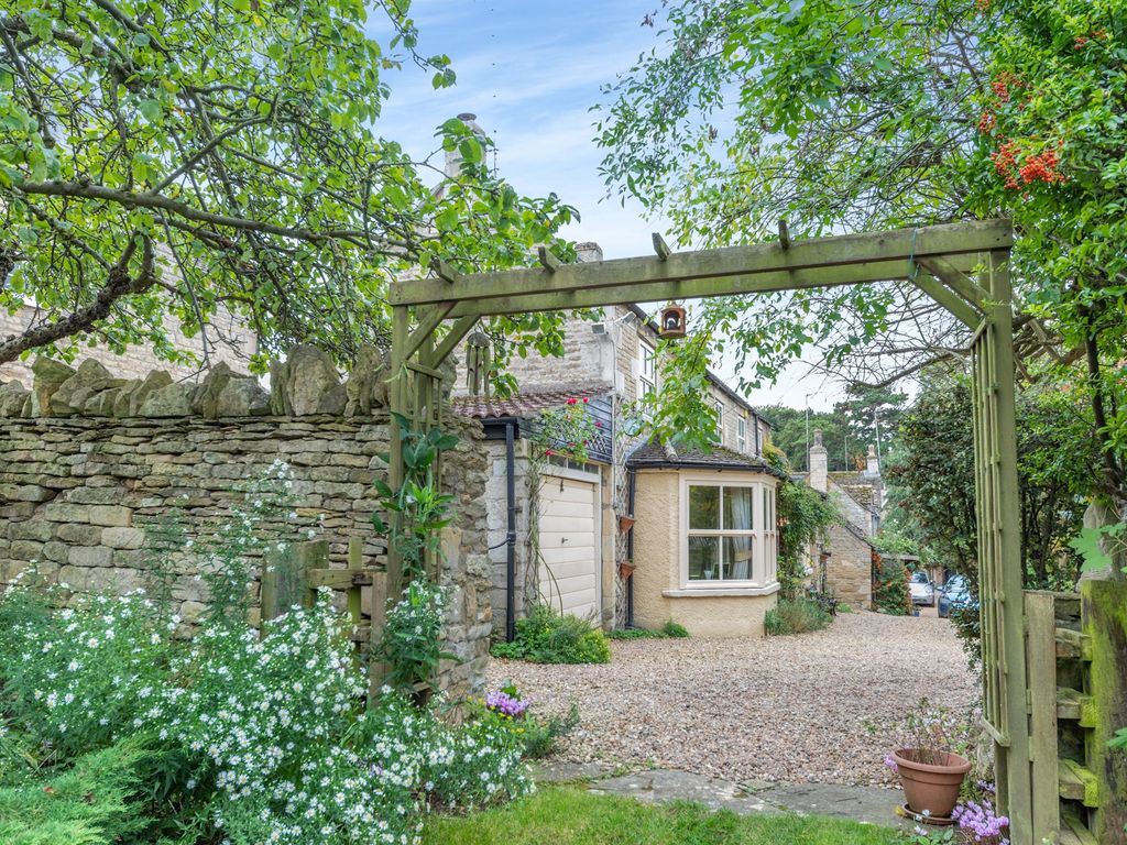 3 bed property for sale in Aldgate, Ketton, Stamford PE9, £575,000