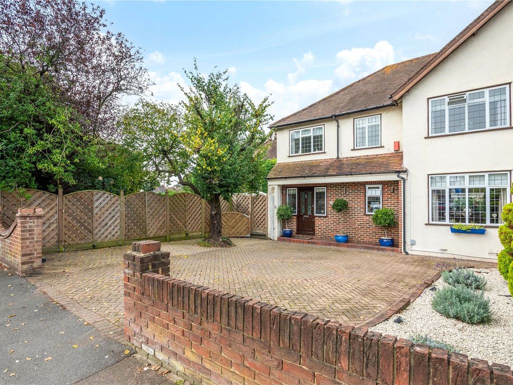 4 bed end terrace house for sale in Blackbrook Lane, Bromley, Kent BR2, £760,000