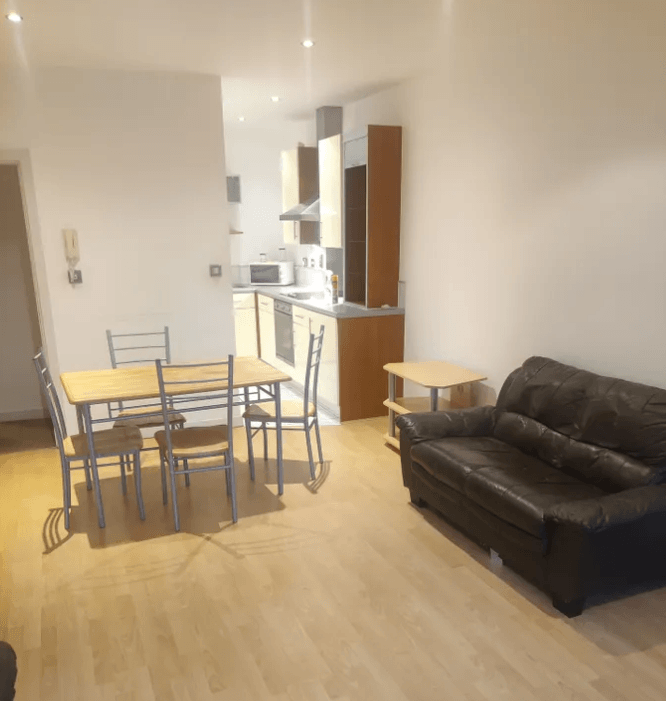 1 bed flat for sale in Western Road, Leicester LE3, £109,995