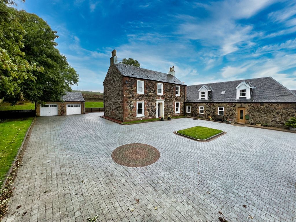 4 bed farmhouse for sale in Dalry KA24, £559,995