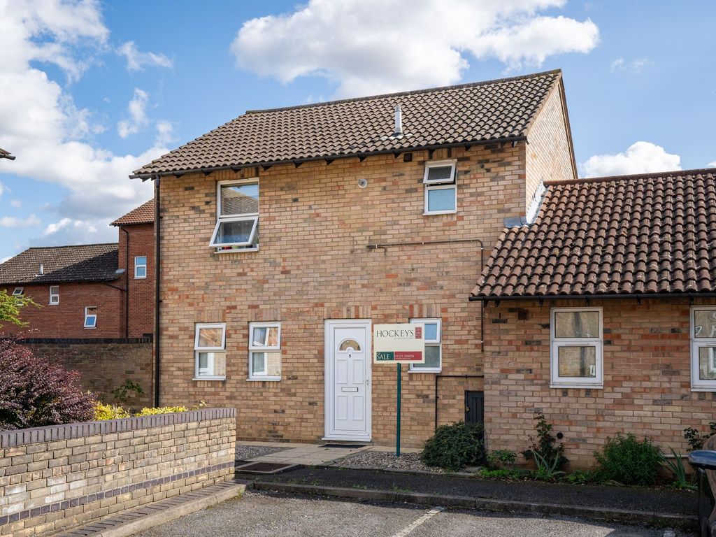 3 bed terraced house for sale in Crawford Close, Cambridge CB4, £425,000