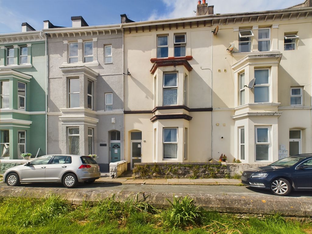 6 bed terraced house for sale in Garden Crescent, The Hoe, Plymouth PL1, £325,000