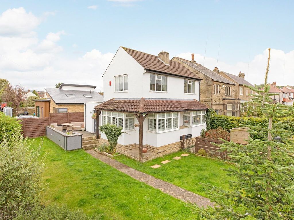2 bed detached house for sale in Wrexham Road, Burley In Wharfedale, Ilkley LS29, £425,000