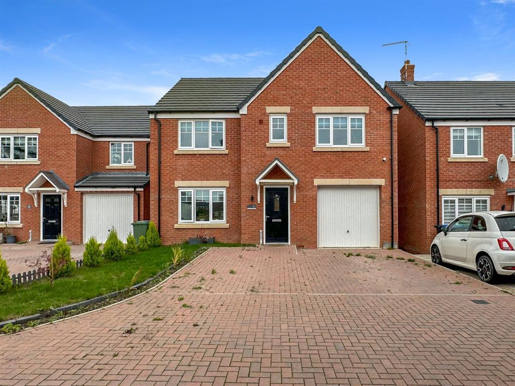 5 bed detached house for sale in Aster Drive, Rugby CV23, £400,000