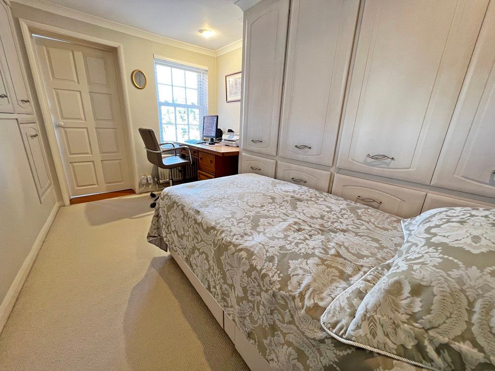 2 bed property for sale in High Street, Cookham SL6, £699,000