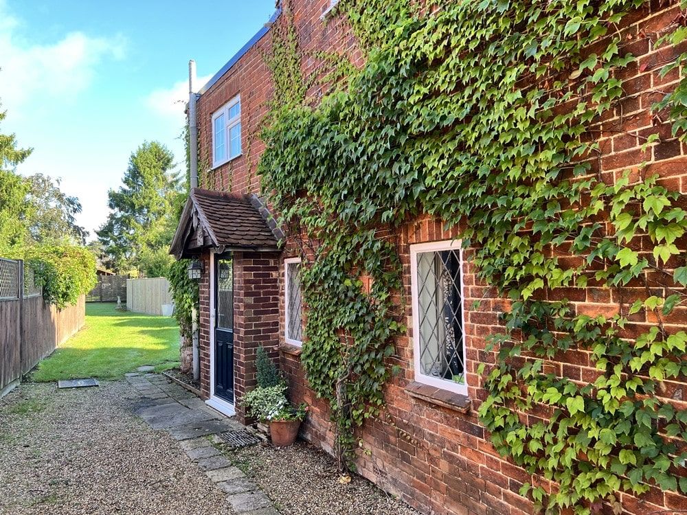 2 bed property for sale in High Street, Cookham SL6, £699,000