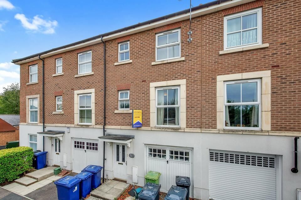4 bed terraced house for sale in Boddington Gardens, London W3, £875,000