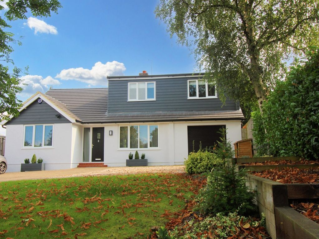 4 bed detached house for sale in Pirton Road, Holwell, Hitchin SG5, £725,000