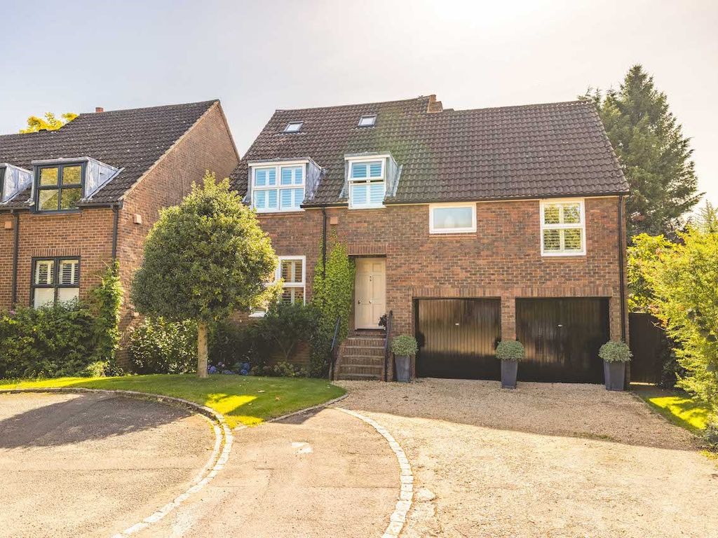 5 bed detached house for sale in Agars Place, Datchet SL3, £1,200,000