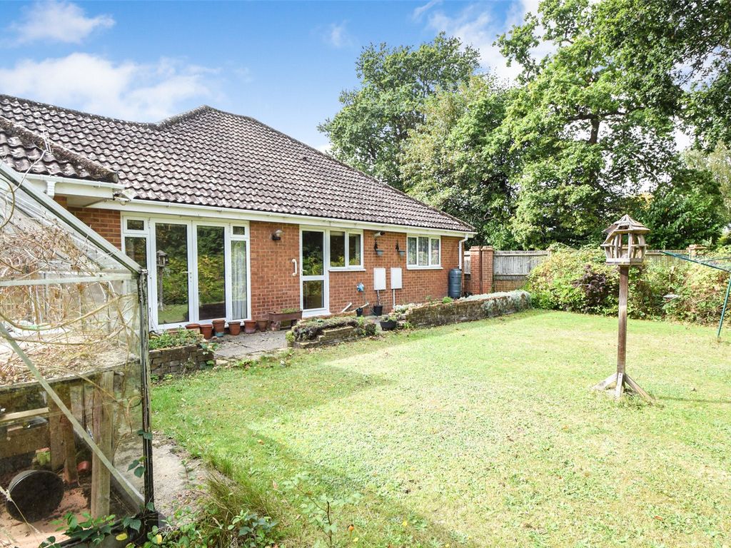 2 bed bungalow for sale in Parkfields, Yateley, Hampshire GU46, £525,000