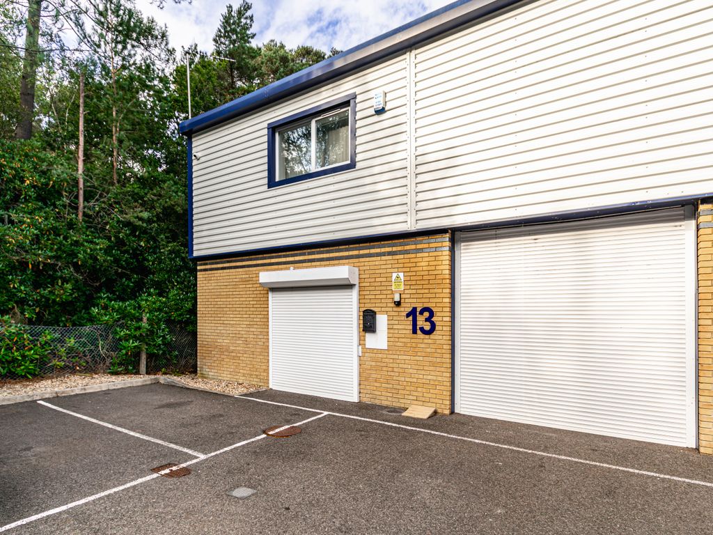 Warehouse to let in Unit 13 Glenmore Business Park, Poole BH16, £18,950 pa