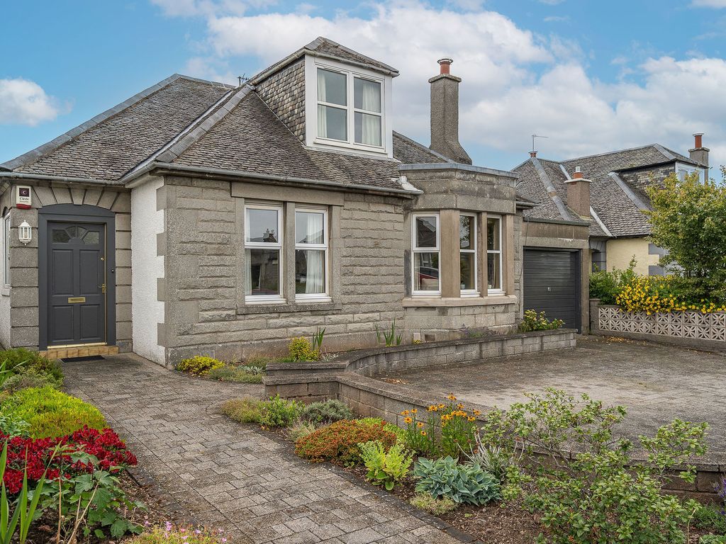 4 bed detached bungalow for sale in 8 West Caiystane Road, Fairmilehead, Edinburgh EH10, £575,000