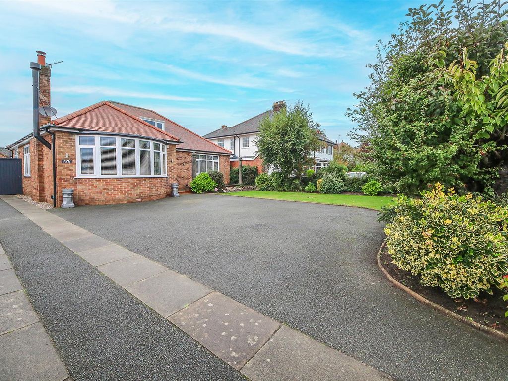 2 bed detached bungalow for sale in Liverpool Road, Ainsdale, Southport PR8, £475,000