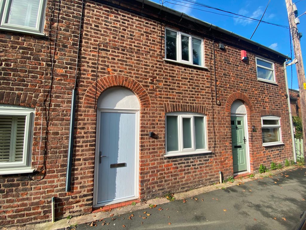 2 bed cottage for sale in Heath Road, Sandbach CW11, £160,000