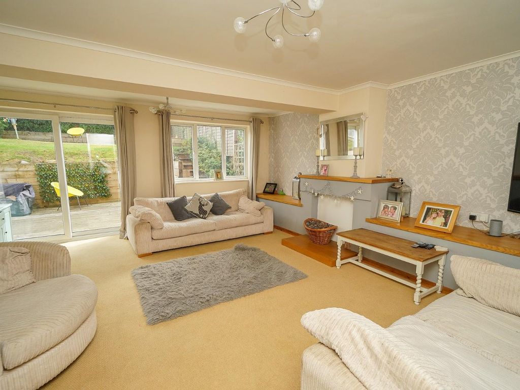 3 bed detached house for sale in The Stile, Heath And Reach, Leighton Buzzard LU7, £425,000