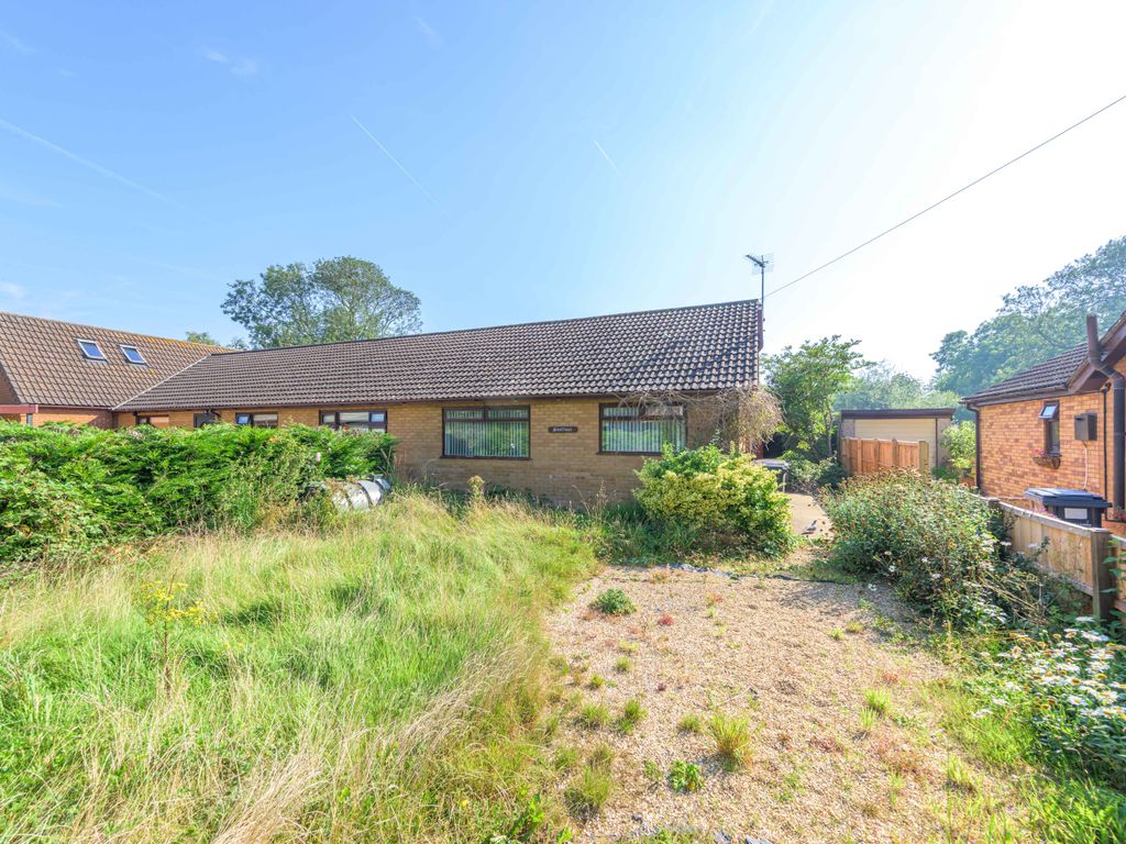 2 bed semi-detached bungalow for sale in Sandy Lane, Great Steeping PE23, £130,000