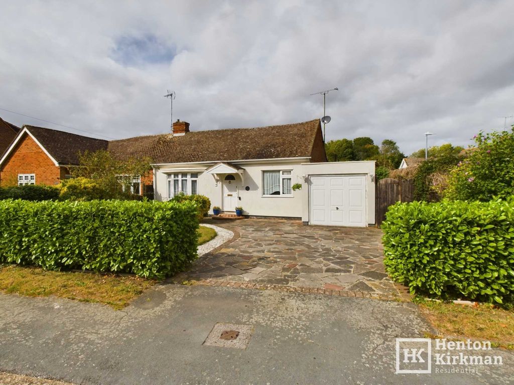 3 bed bungalow for sale in Brightside, Billericay CM12, £500,000