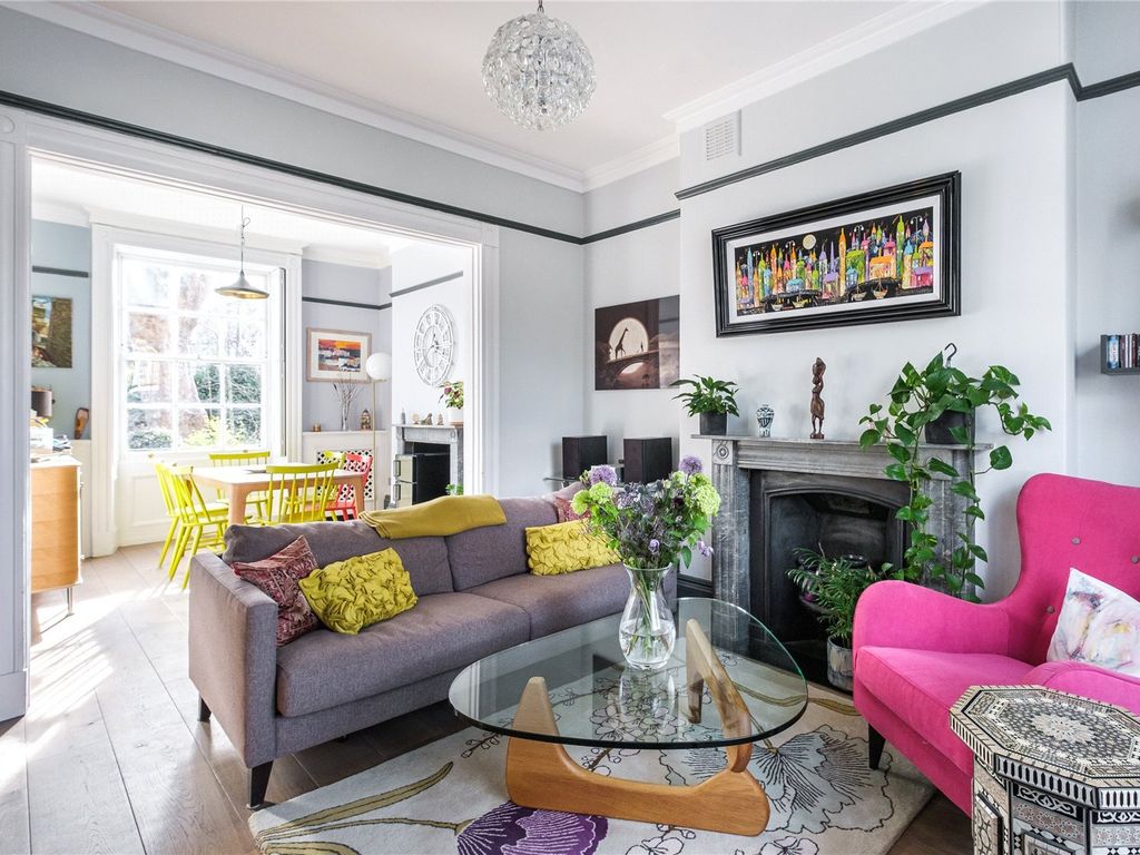 4 bed flat for sale in Canonbury Square, Canonbury N1, £1,850,000